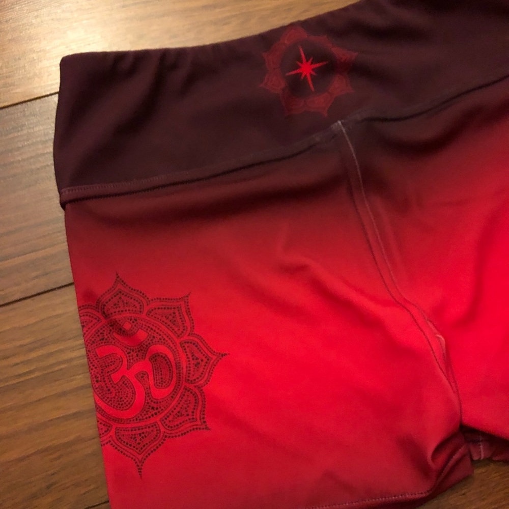 Yoga shorts, stretchy red ombré